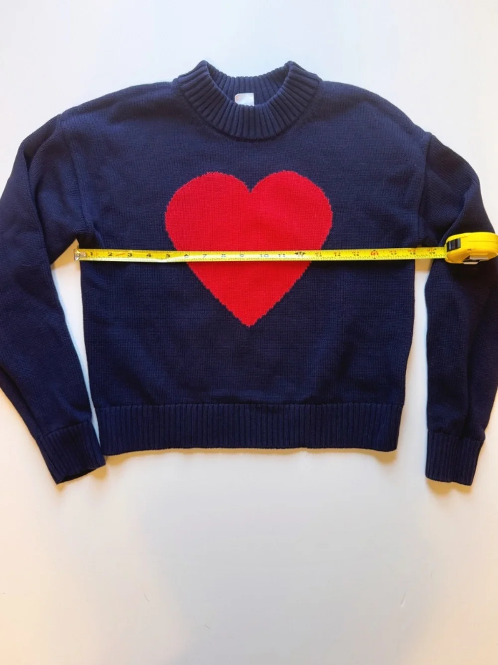 Relaxed Cropped Intarsia Sweater - navy with red heart